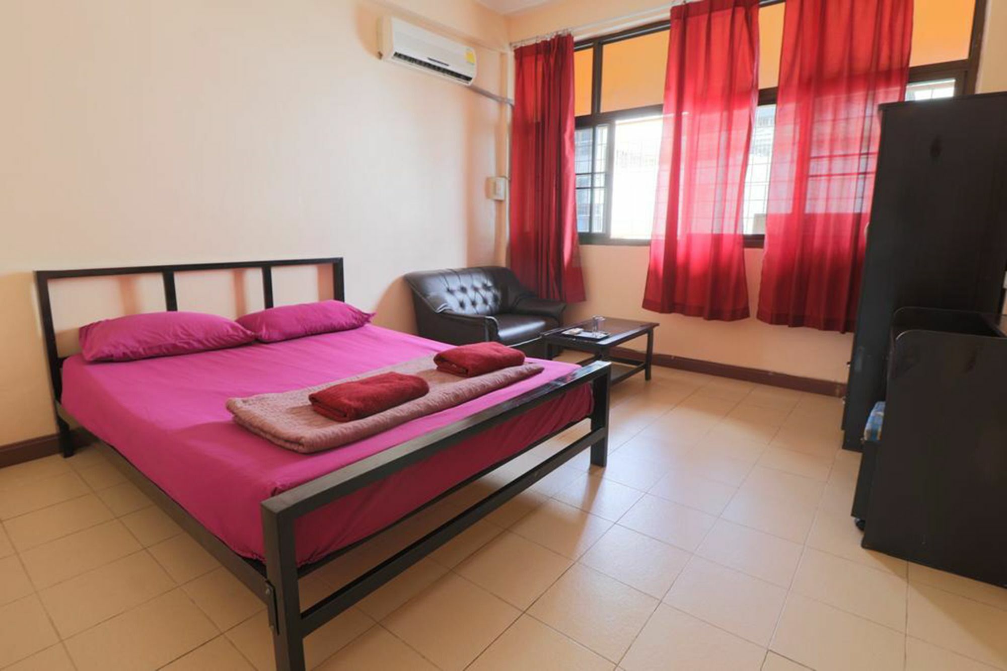 Yaya Guesthouse Bangkok Eksteriør bilde